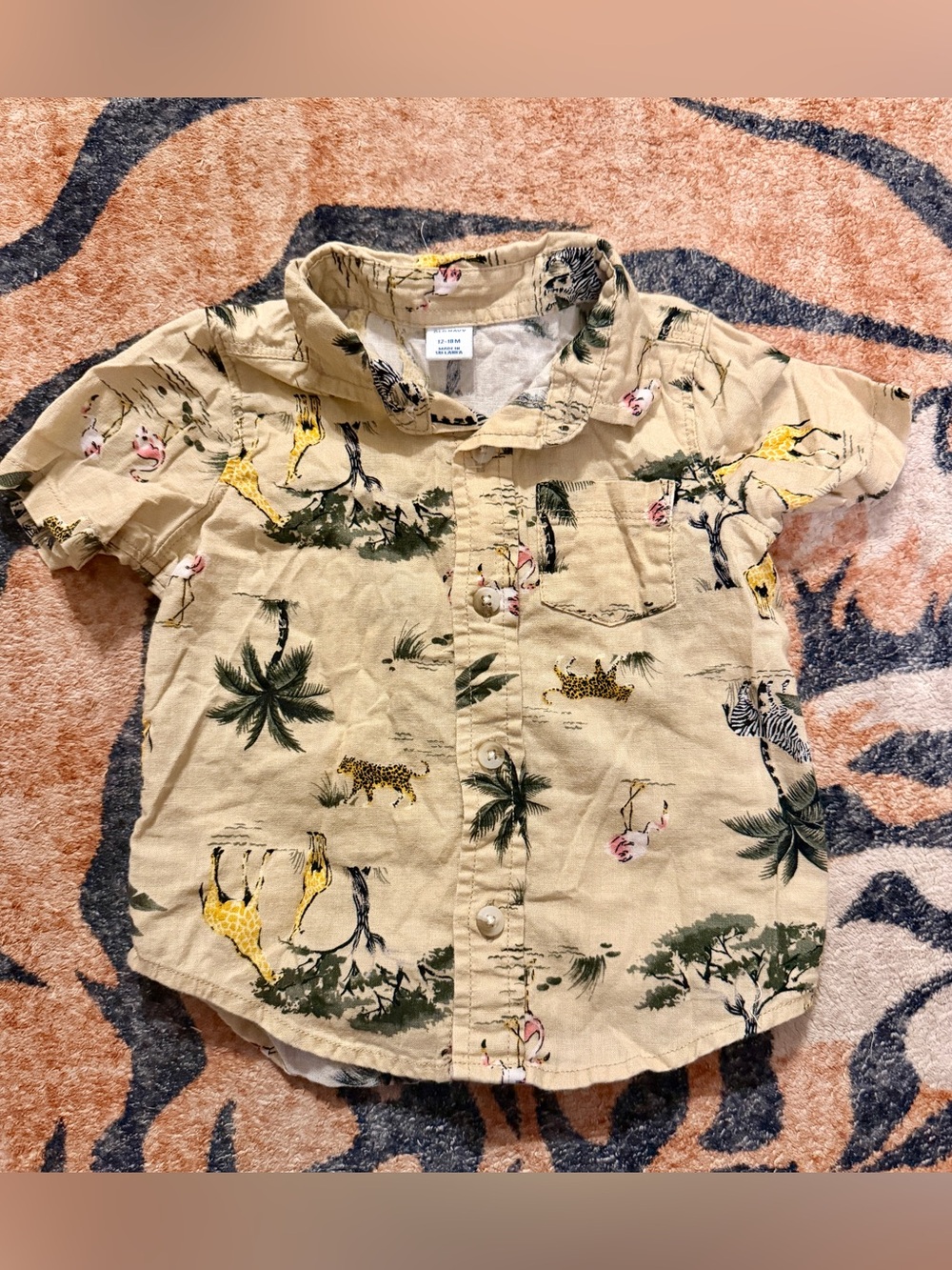 Old Navy Beige Safari Animal Print Short Sleeve Button-Up Shirt